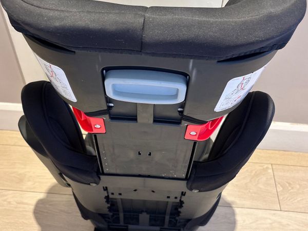 Joie  Group 2,3 car seat /can adapt to booster - Main image