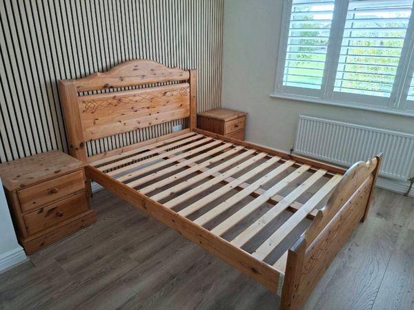 Contacht pine bed with lockers - Main image
