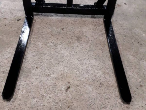Pallet forks with euro brackets - Main image