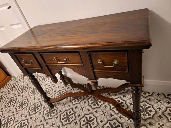 Console table - Main image