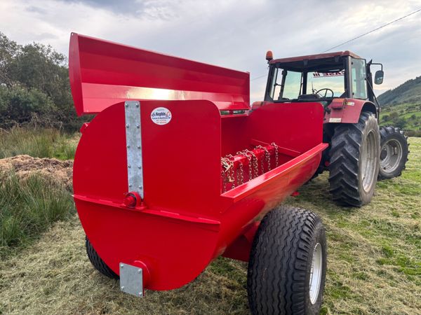 New Belmac 4.5C Side Spreader!! Hydraulic Lid - Main image