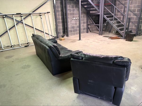 Free couch - Main image