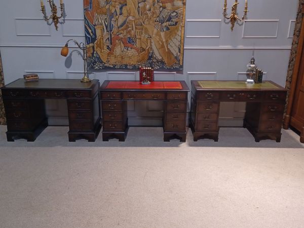 Victorian-style Leather top pedestal desks - Main image