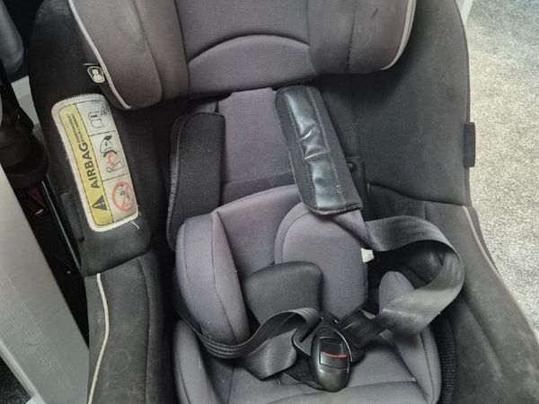 Child's car seat - Main image