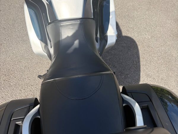 Motorcycle seat  , R1200 RT bmw - Main image