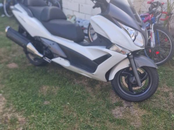 Honda silver wing 400cc - Main image