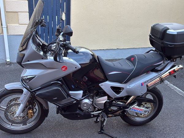 Honda Varadero XL1000 custom Adv - Main image
