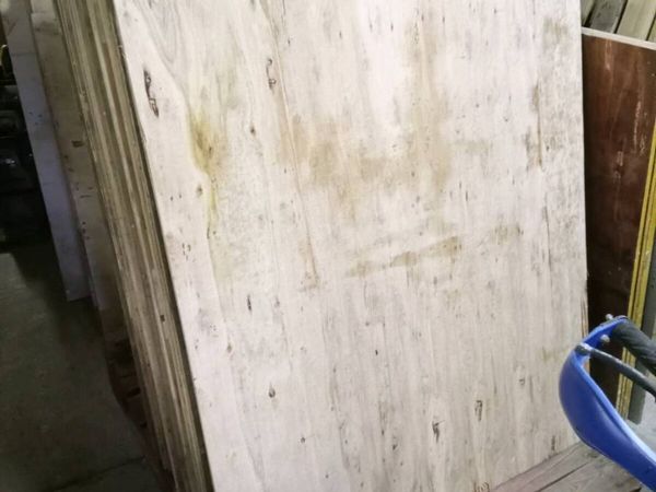 Used plywood - Main image