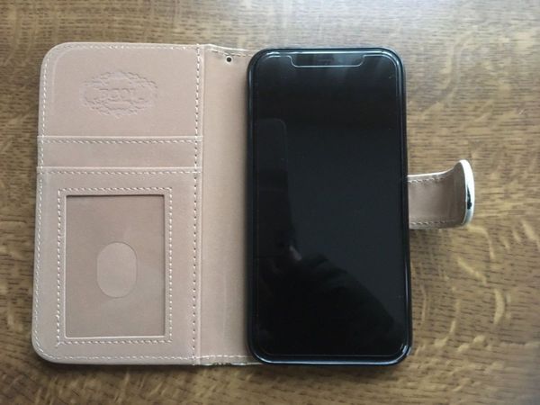 BRAND NEW iPhone 11 Cover Case Wallet Eiffel Tower - Main image
