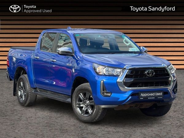 Toyota Hilux 2.8 SR5 AUTOMATIC DOUBLE CAB // REAR - Main image