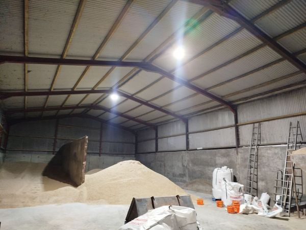 led  high / low bay  and  batten  lights - Main image