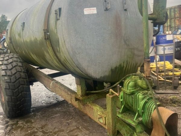 V Tank - Main image