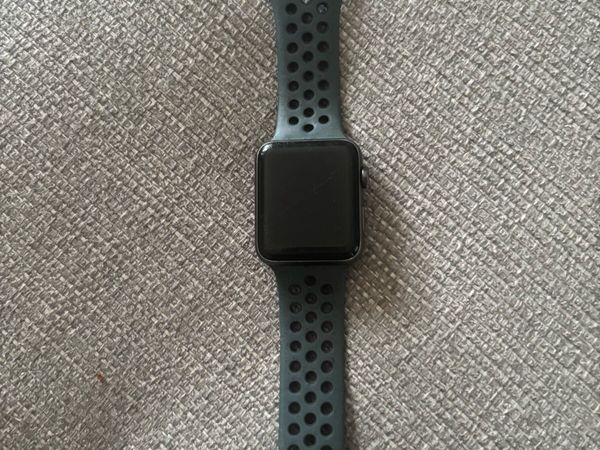 Apple Watch Series 3 42mm - Main image