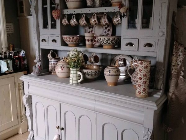 Solid kitchen dresser delivery arranged - Main image