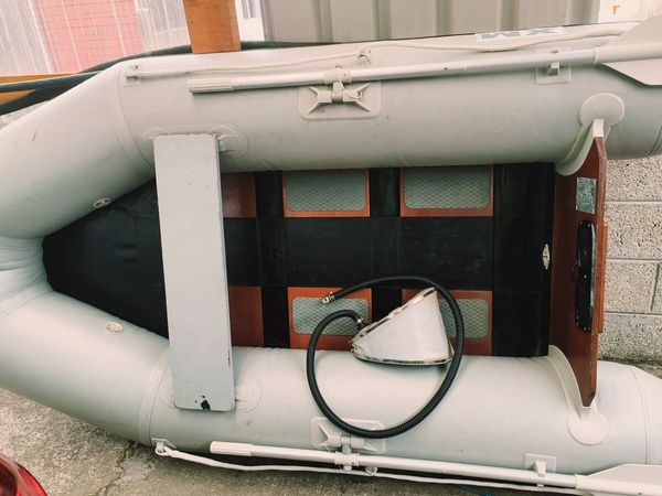 Inflatable dingy - Main image
