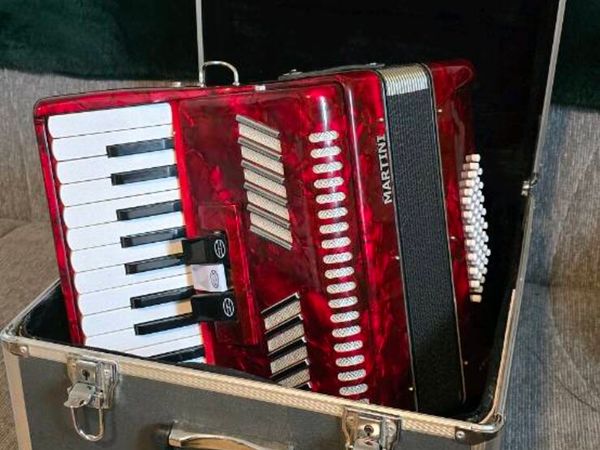 Piano Accordion - excellent condition - Main image