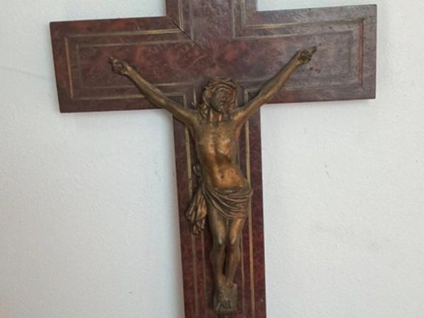 1940s Wooden Wall Crucifix / Cross - Main image