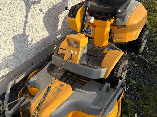 Stiga Combi 110 Lawnmower - Main image