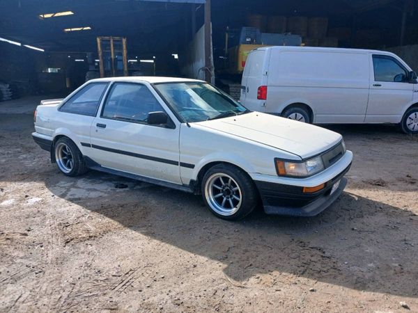 1986 toyota twincam - Main image