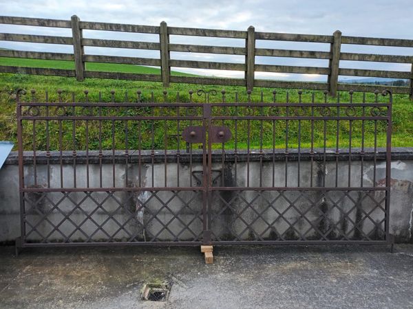 Gates - Main image