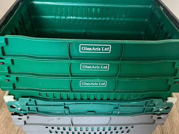 Five boxes - Main image
