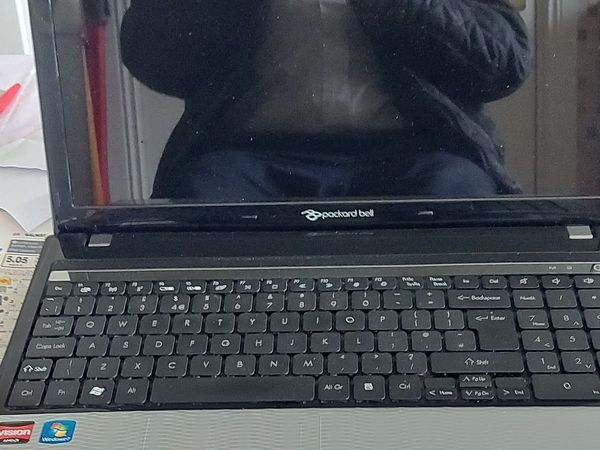 Packard Bell Easynote TM82-RB-020UK 15.6" Laptop - Main image
