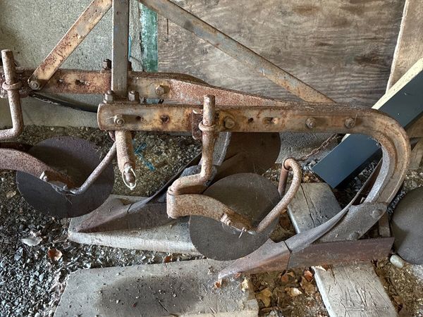 2 Board Ferguson Plough - Main image