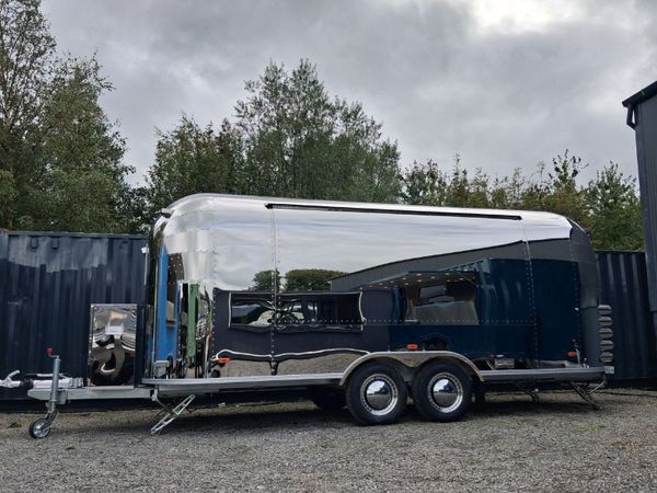 5.5 Meter Airstream Trailer by Retro Food Trucks - Main image