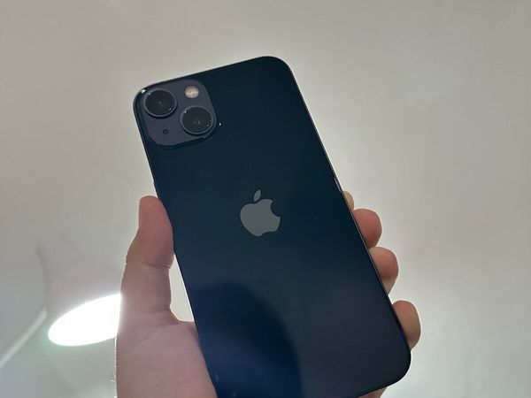 iPhone 13 unlocked 🔓 - Main image
