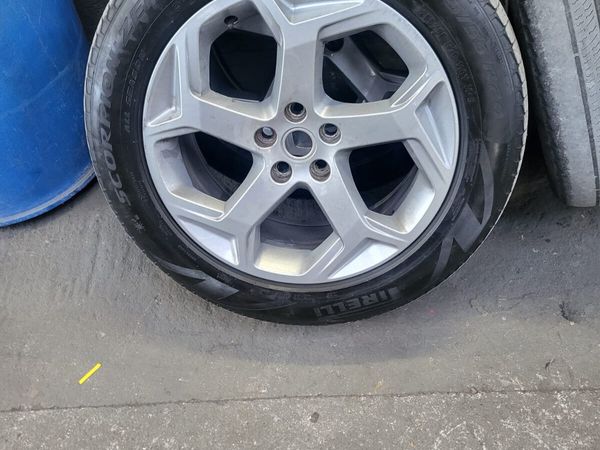 Range Rover wheels - Main image