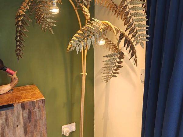 Stunning floor lamp- matt gold palm tree - Main image