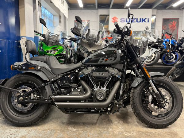 222’ Harley Davidson Fat Bob As New! - Main image