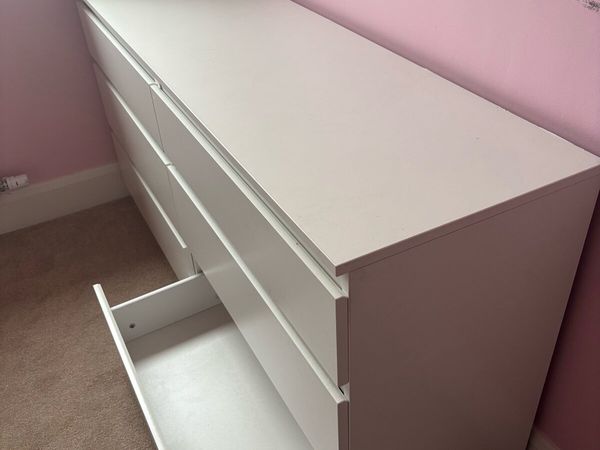White bedroom drawers - Main image