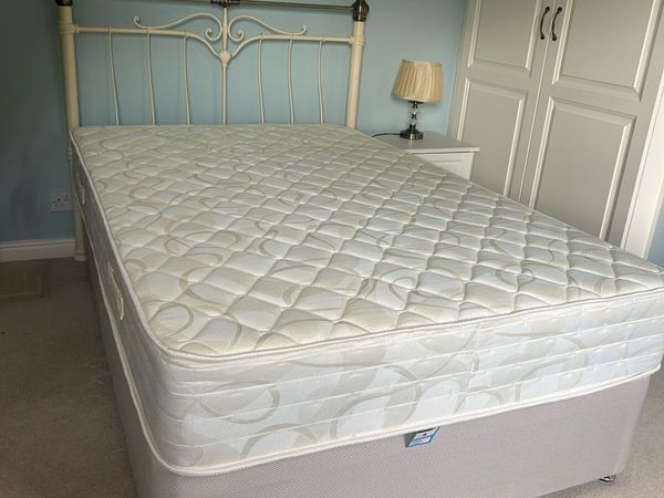 Bed - Main image