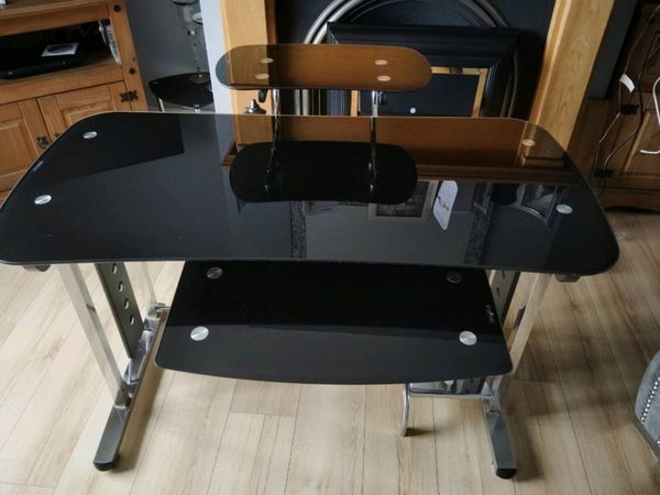 Tempered Glass computer desk - Main image