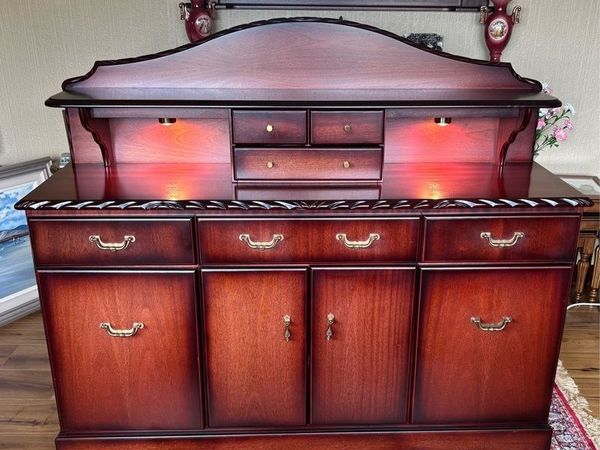 sideboard - Main image
