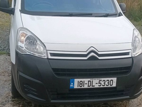 2018 citroen berlingo van - Main image