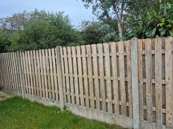 H frame, 10 double sided fence panels - Main image