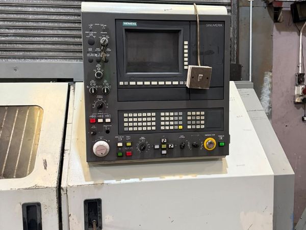 USED HYUNDAI 30-S LATHE - Main image