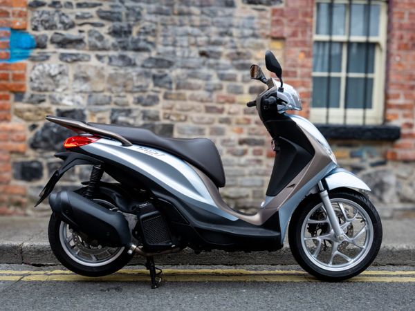 Piaggio Medley 125 2025 - Main image