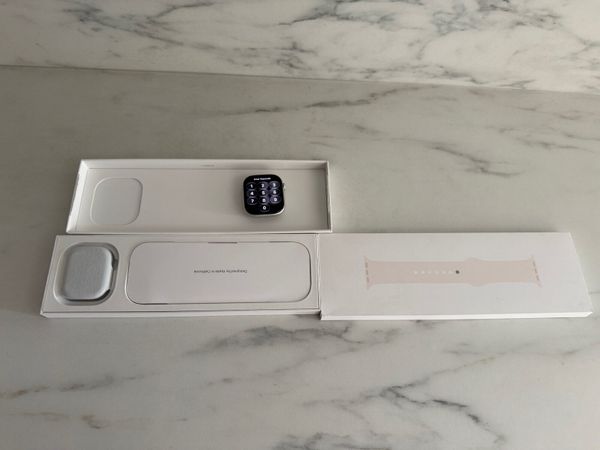 Apple Watch Series 10 46mm - Main image