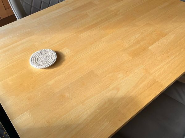 Kitchen table - Main image