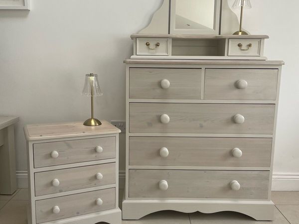 Bedroom Set - Main image