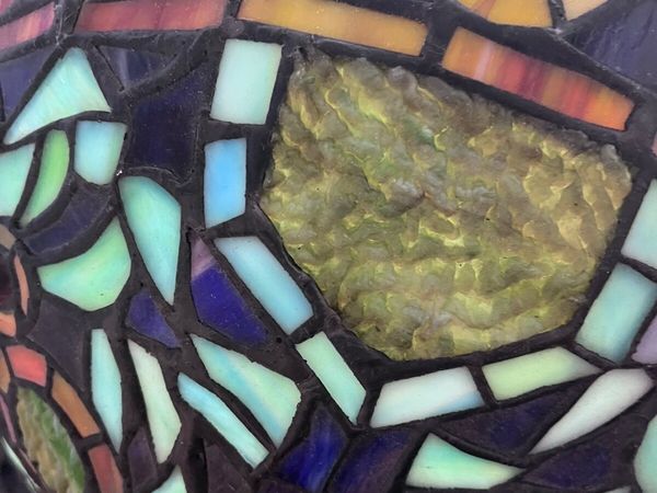 Tiffany glass lamp shade - Main image