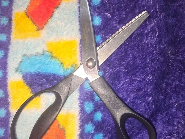 Pinking Shears - Main image