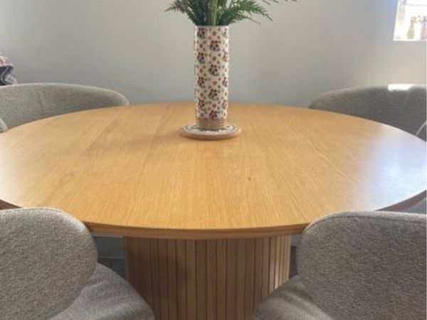 Dining - Main image