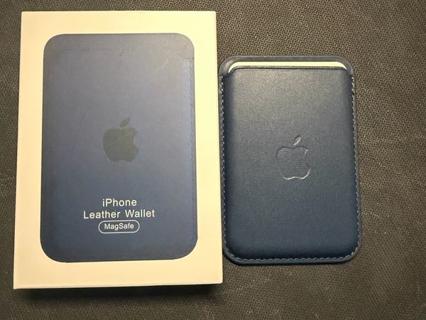 Apple iPhone leather wallet MagSafe navy - Main image
