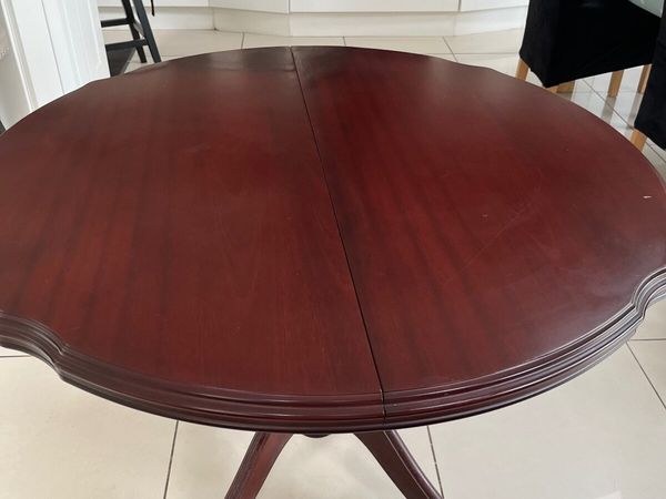 Dining room mahogany table - Main image