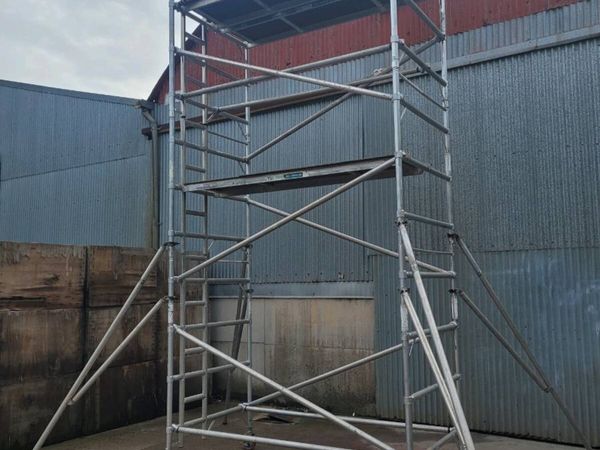 Aluminium scaffold tower,  FREE DELIVERY - Main image