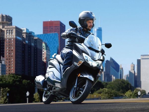 Suzuki Burgman Street 125 EX - Main image
